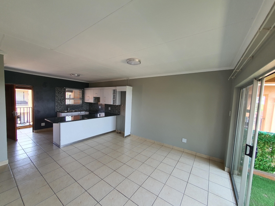 To Let 2 Bedroom Property for Rent in Forest Hill Gauteng