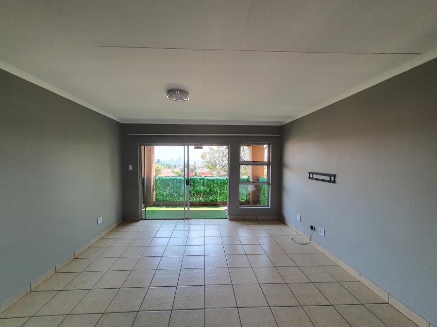 To Let 2 Bedroom Property for Rent in Forest Hill Gauteng