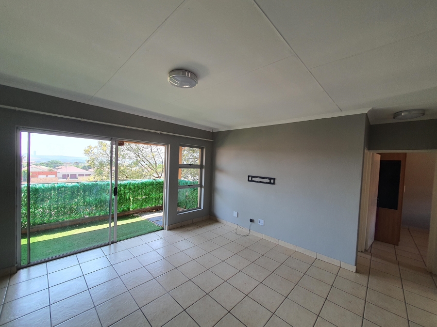 To Let 2 Bedroom Property for Rent in Forest Hill Gauteng