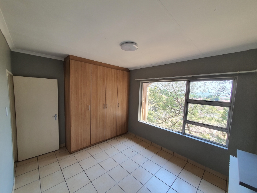 To Let 2 Bedroom Property for Rent in Forest Hill Gauteng