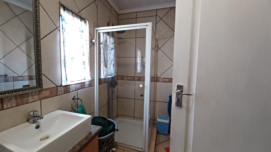 4 Bedroom Property for Sale in Vanderbijlpark SE 6 Gauteng