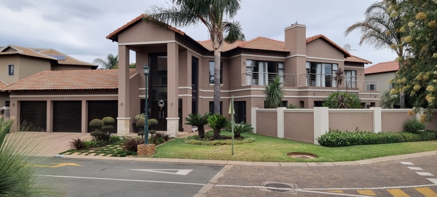 5 Bedroom Property for Sale in Sunward Park Gauteng