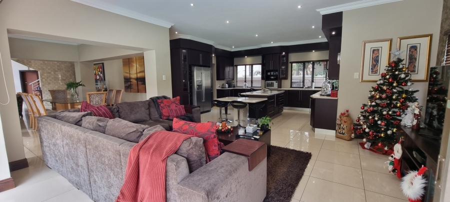 5 Bedroom Property for Sale in Sunward Park Gauteng