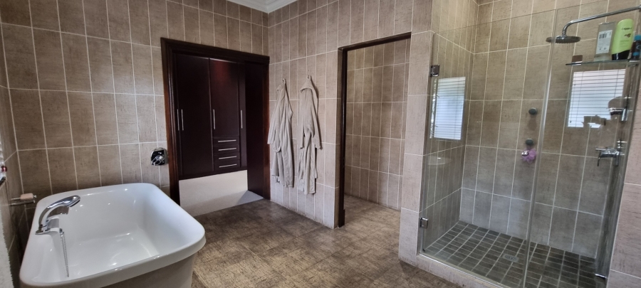 5 Bedroom Property for Sale in Sunward Park Gauteng