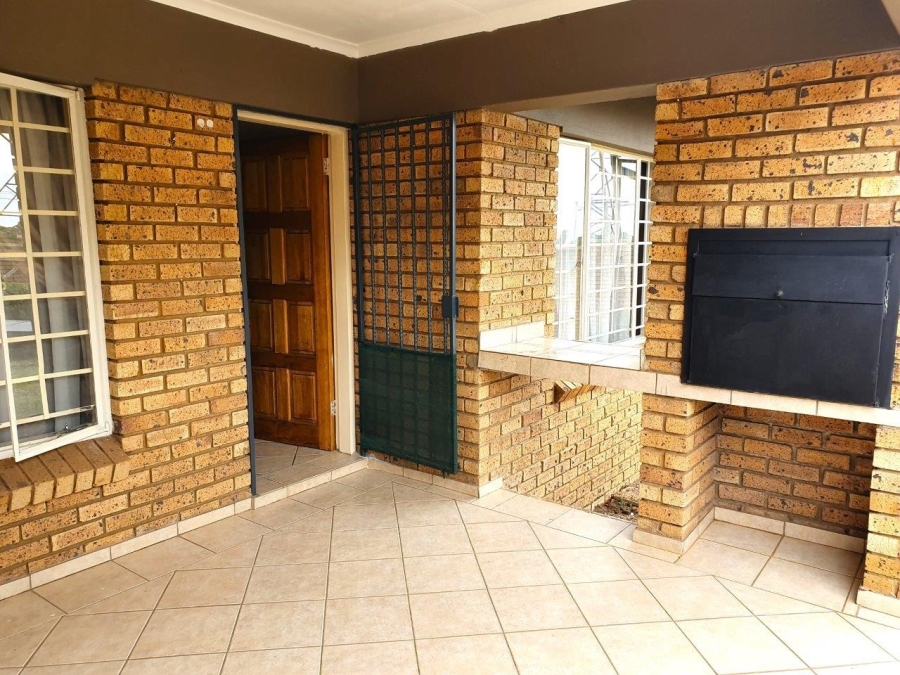 3 Bedroom Property for Sale in The Wilds Gauteng