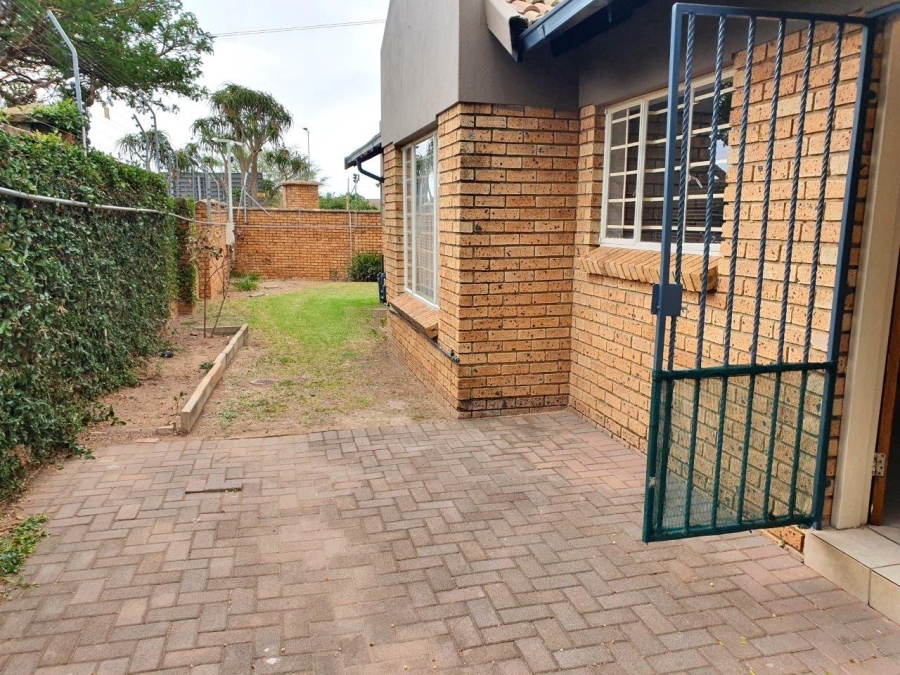 3 Bedroom Property for Sale in The Wilds Gauteng