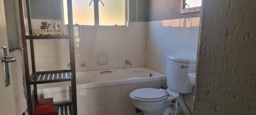 2 Bedroom Property for Sale in North Riding AH Gauteng