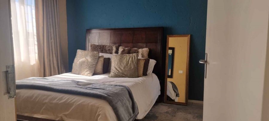 2 Bedroom Property for Sale in North Riding AH Gauteng