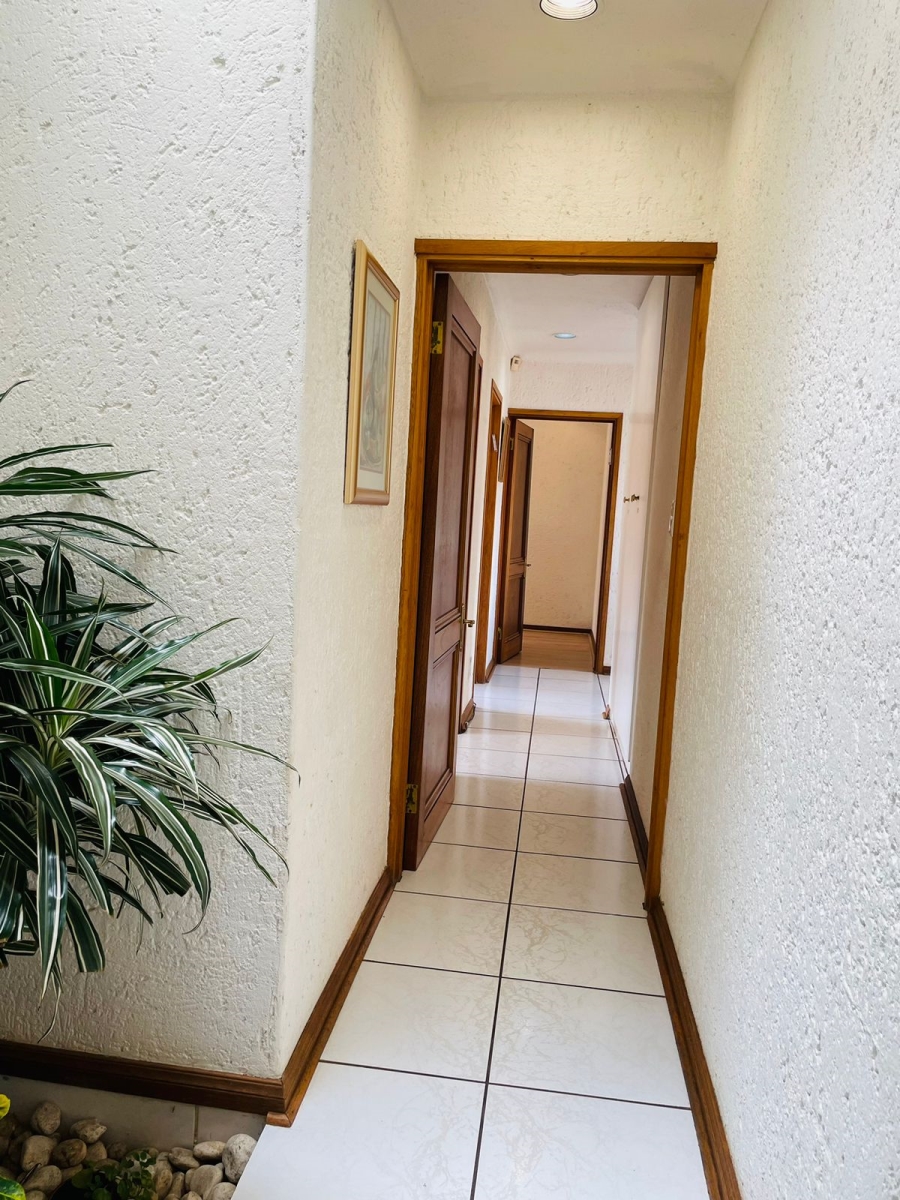 3 Bedroom Property for Sale in Monument Gauteng