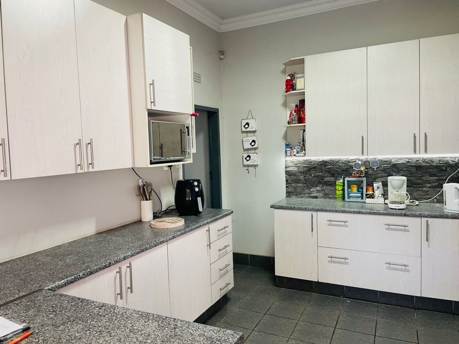 2 Bedroom Property for Sale in Krugersdorp West Gauteng