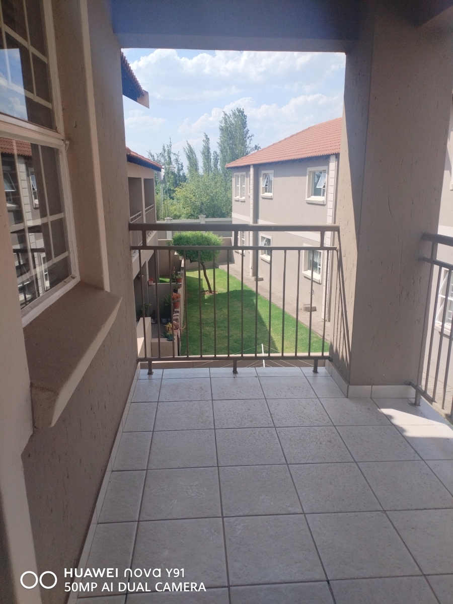 To Let 2 Bedroom Property for Rent in Rynfield A H Gauteng