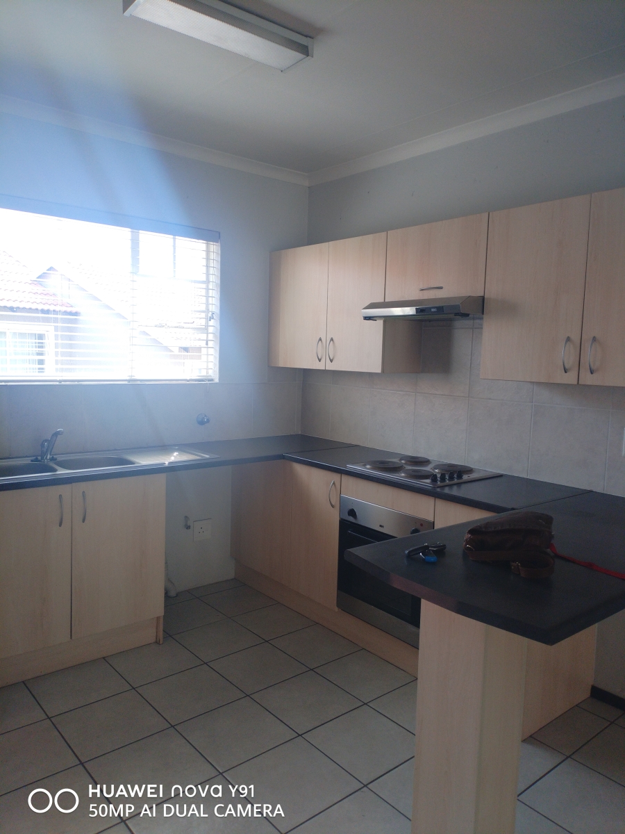 To Let 2 Bedroom Property for Rent in Rynfield A H Gauteng