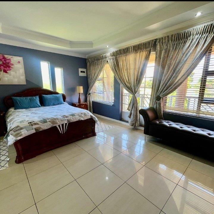 To Let 4 Bedroom Property for Rent in Glen Austin Gauteng