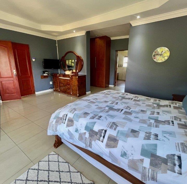 To Let 4 Bedroom Property for Rent in Glen Austin Gauteng