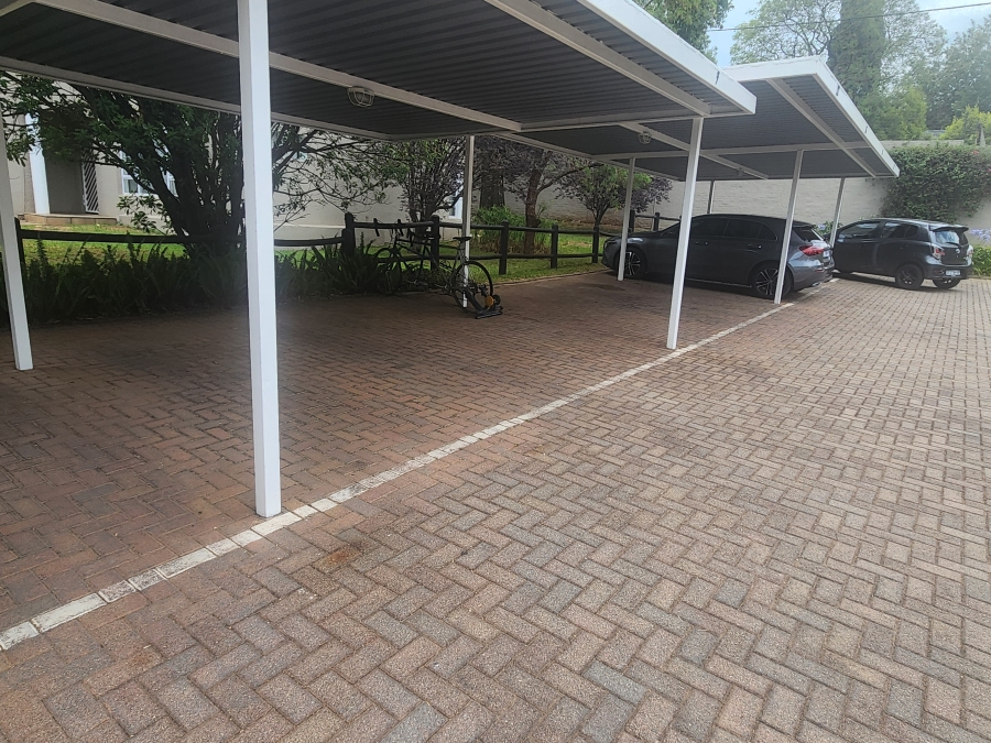 To Let 1 Bedroom Property for Rent in Parktown North Gauteng