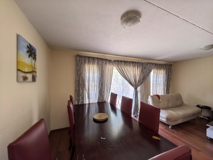 To Let 4 Bedroom Property for Rent in Montana Gauteng