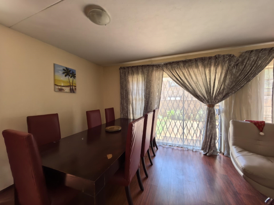 To Let 4 Bedroom Property for Rent in Montana Gauteng