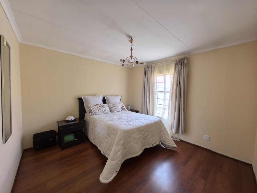 To Let 4 Bedroom Property for Rent in Montana Gauteng