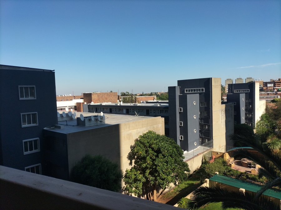 1 Bedroom Property for Sale in Parktown Gauteng