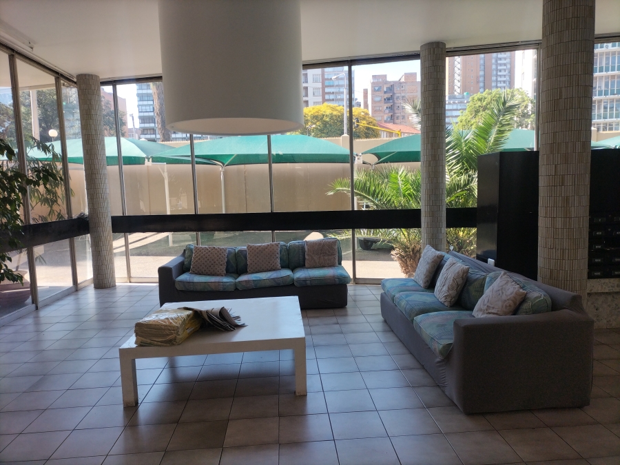 1 Bedroom Property for Sale in Parktown Gauteng