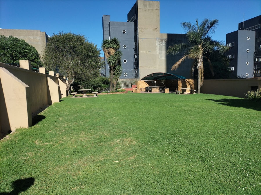 1 Bedroom Property for Sale in Parktown Gauteng