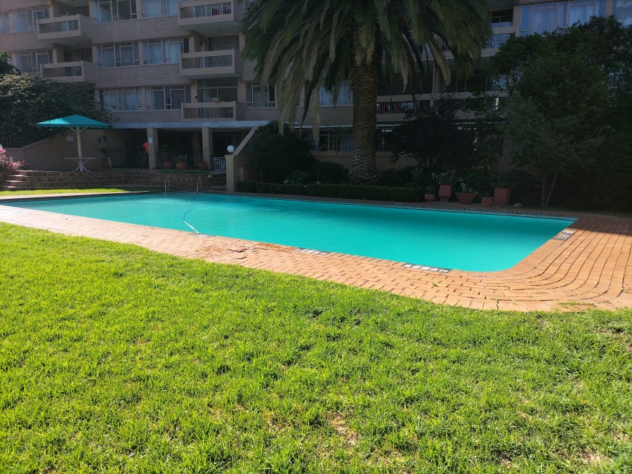 1 Bedroom Property for Sale in Parktown Gauteng