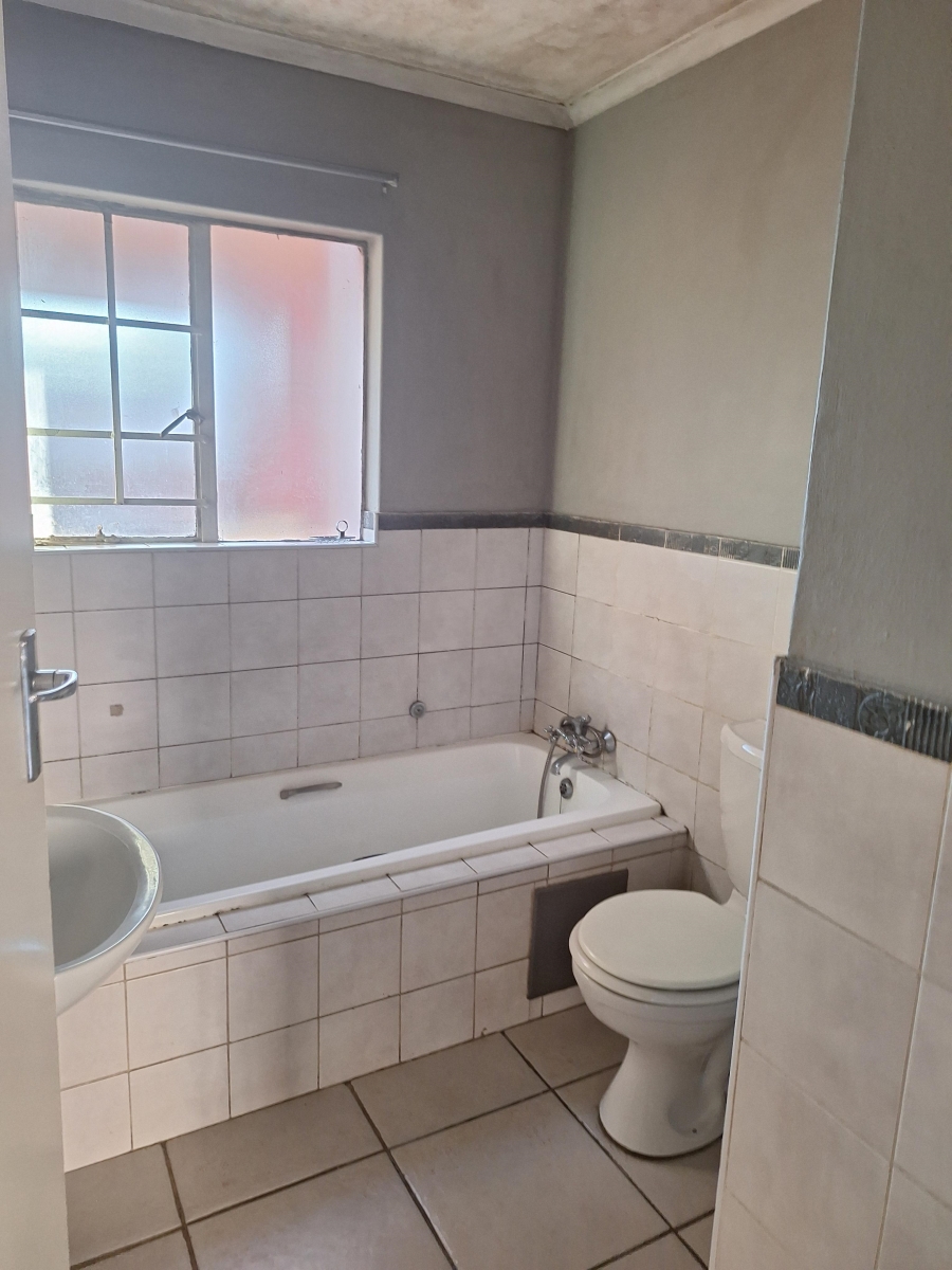 2 Bedroom Property for Sale in Castleview Gauteng