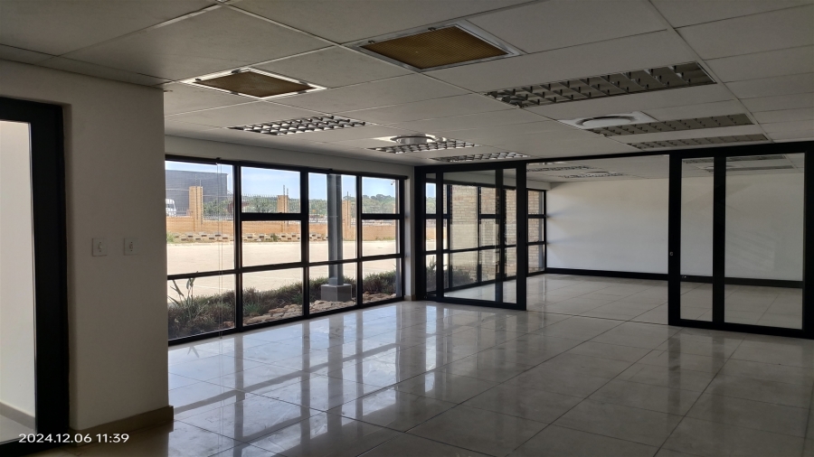 To Let commercial Property for Rent in North Riding Gauteng