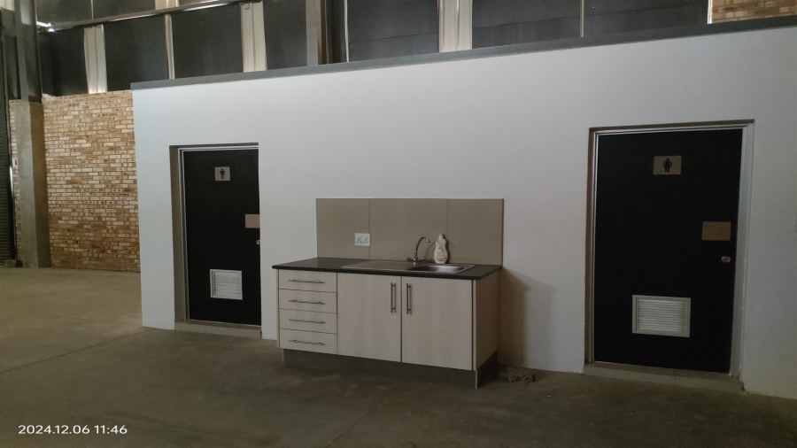 To Let commercial Property for Rent in North Riding Gauteng