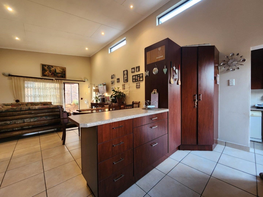 3 Bedroom Property for Sale in Kookrus Gauteng