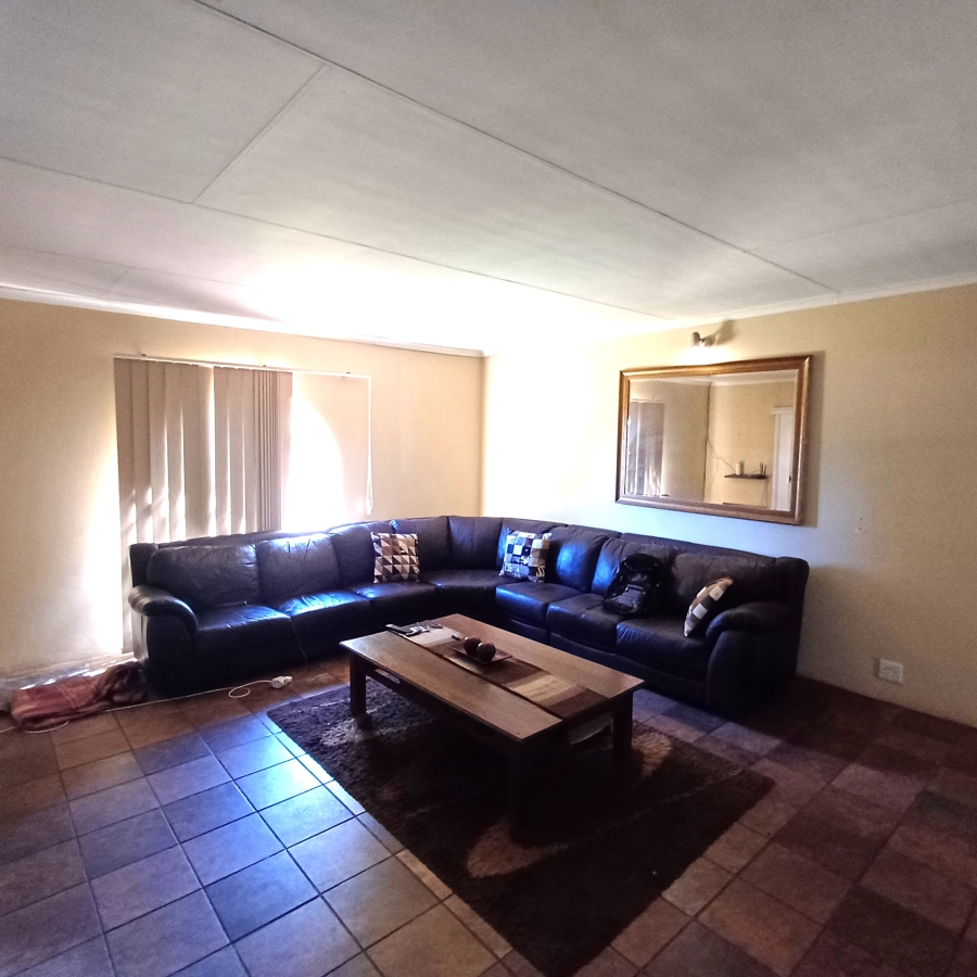 4 Bedroom Property for Sale in Glen Donald A H Gauteng