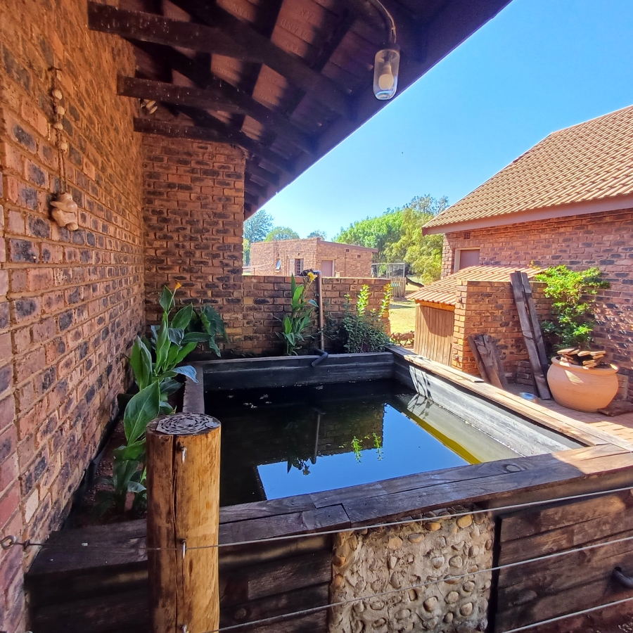 4 Bedroom Property for Sale in Glen Donald A H Gauteng