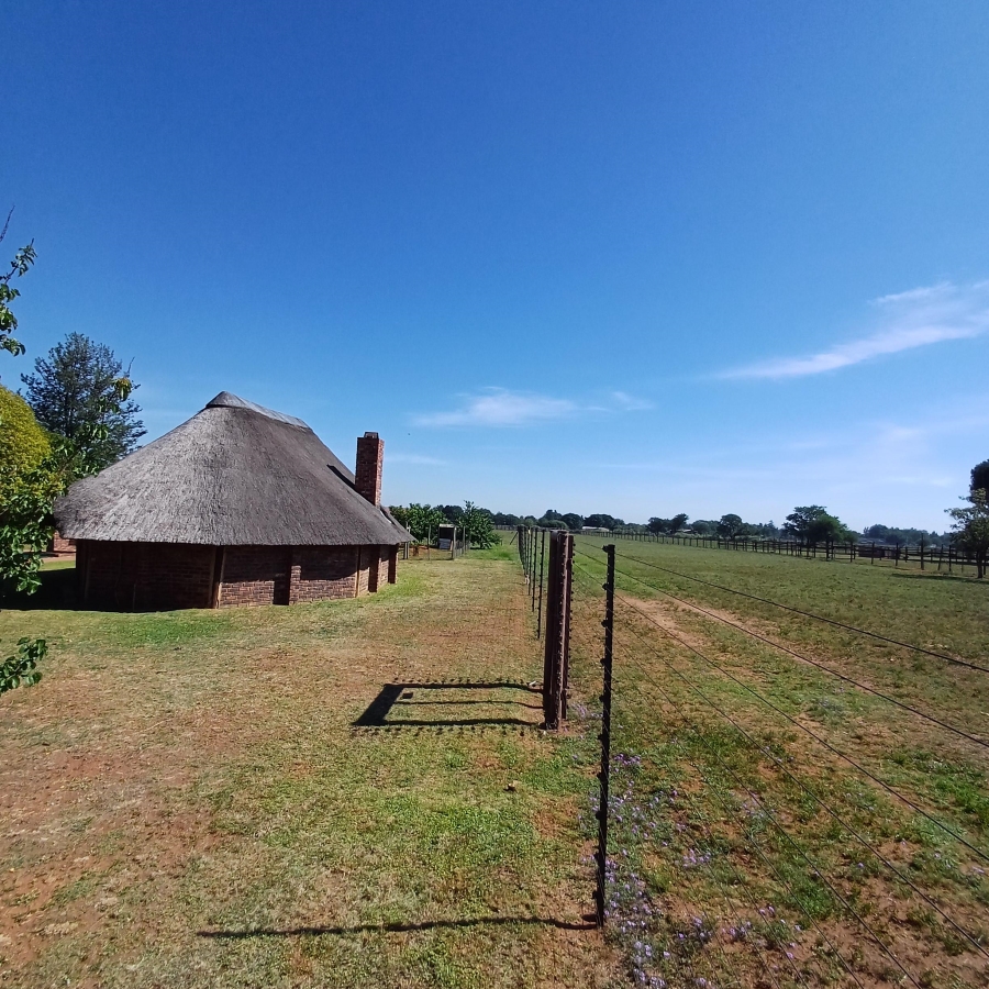 4 Bedroom Property for Sale in Glen Donald A H Gauteng