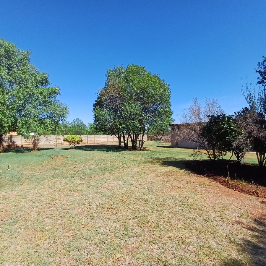 4 Bedroom Property for Sale in Glen Donald A H Gauteng