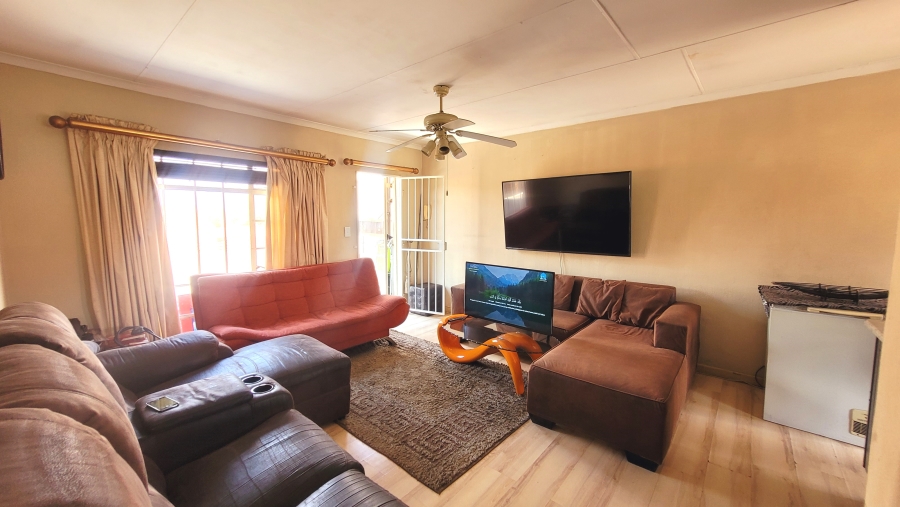 To Let 3 Bedroom Property for Rent in Meyersdal Gauteng