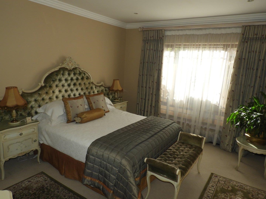 2 Bedroom Property for Sale in Three Rivers Proper Gauteng