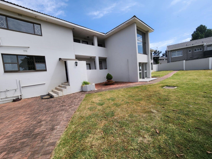 3 Bedroom Property for Sale in Three Rivers Proper Gauteng