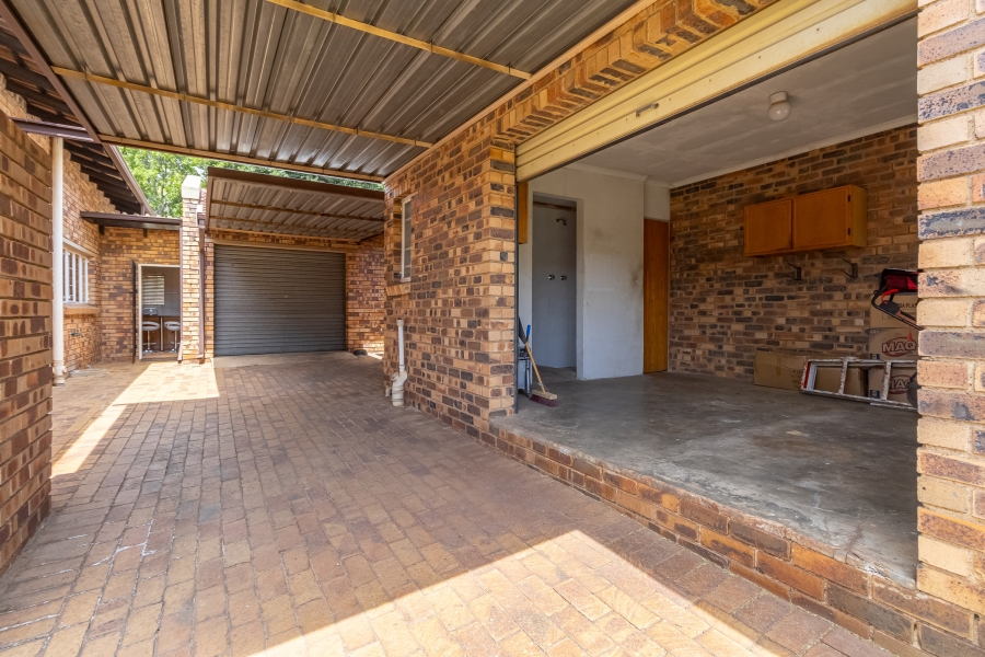 4 Bedroom Property for Sale in Randpark Ridge Gauteng