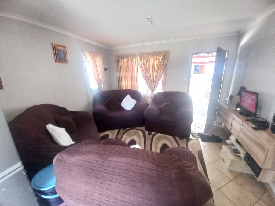 3 Bedroom Property for Sale in Lotus Gardens Gauteng