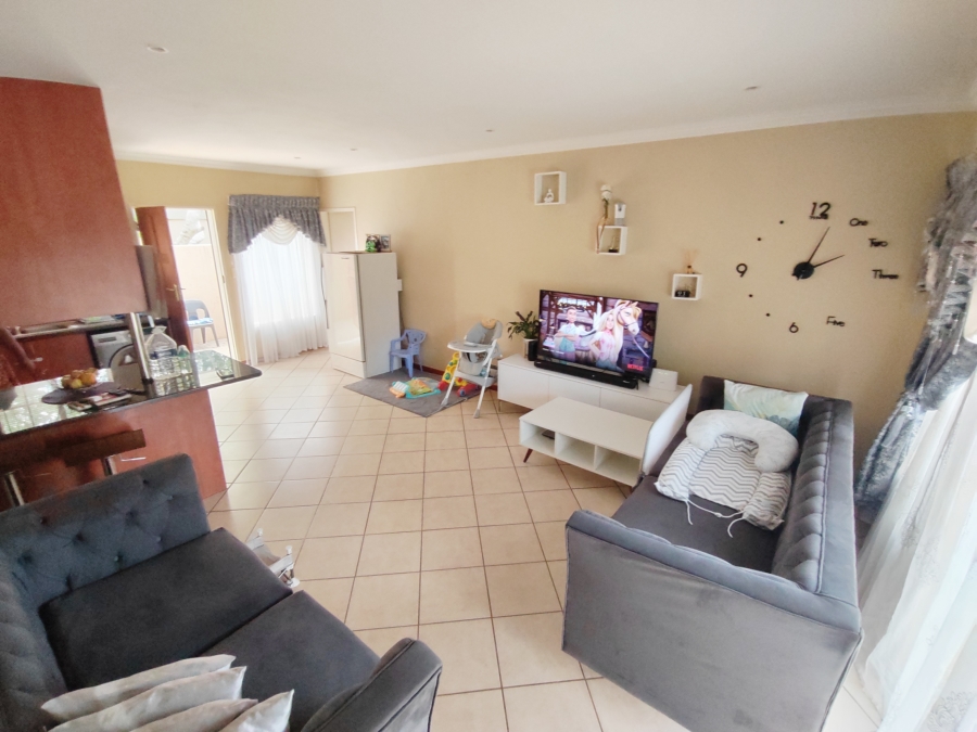 2 Bedroom Property for Sale in Annlin Gauteng