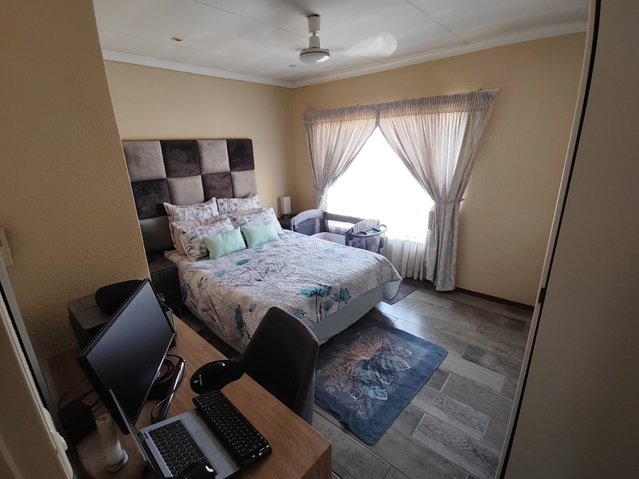 2 Bedroom Property for Sale in Annlin Gauteng