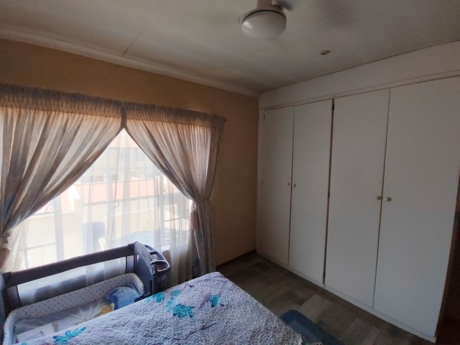 2 Bedroom Property for Sale in Annlin Gauteng