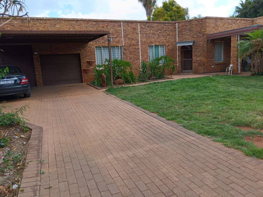 To Let 3 Bedroom Property for Rent in Doornpoort Gauteng