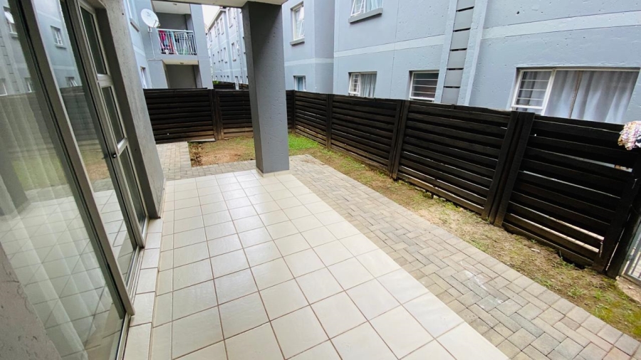 2 Bedroom Property for Sale in Bardene Gauteng