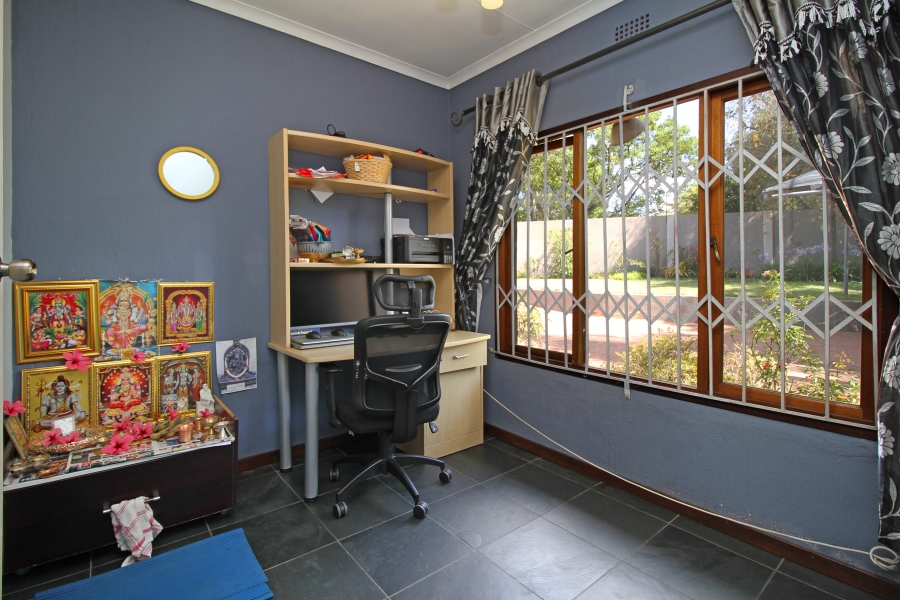 3 Bedroom Property for Sale in Gallo Manor Gauteng