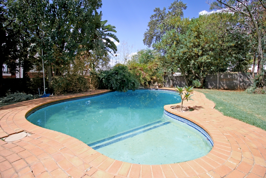 3 Bedroom Property for Sale in Gallo Manor Gauteng