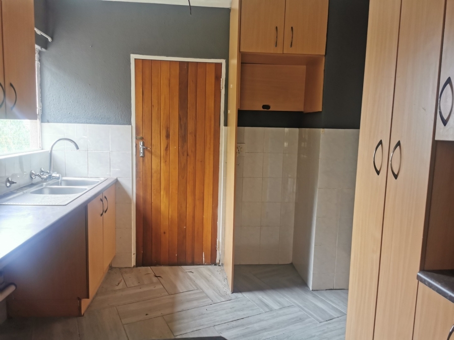 3 Bedroom Property for Sale in Bonaero Park Gauteng