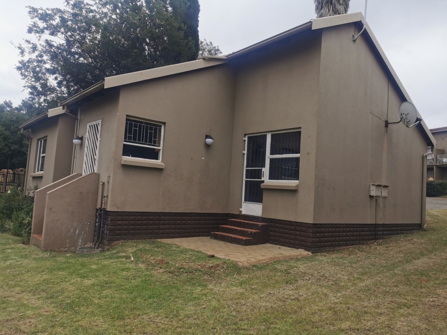 3 Bedroom Property for Sale in Bonaero Park Gauteng