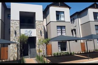 To Let 2 Bedroom Property for Rent in Waterfall Gauteng