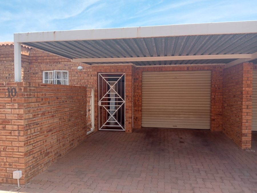 To Let 2 Bedroom Property for Rent in Chancliff Ridge Gauteng